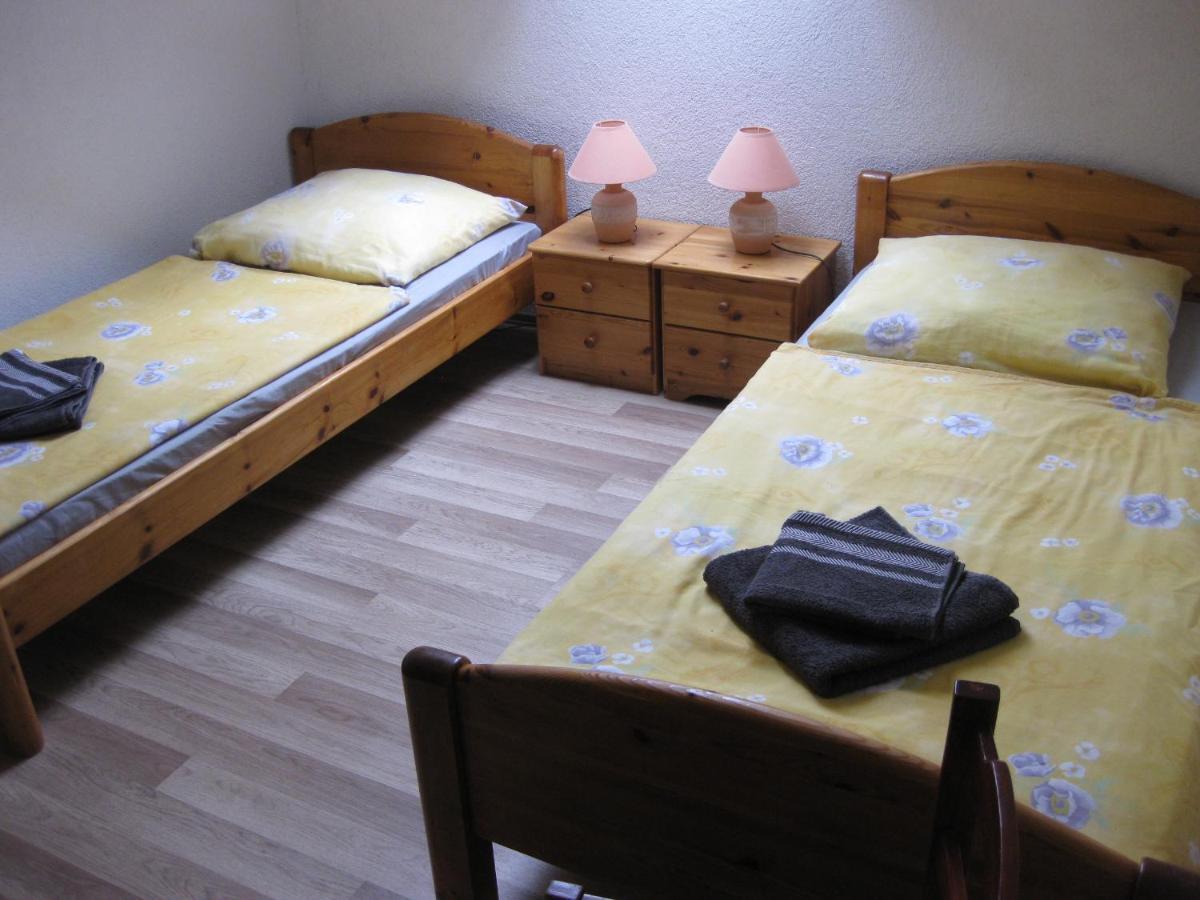 Rent A Scooter Vendeghaz Apartment Zamardi Luaran gambar