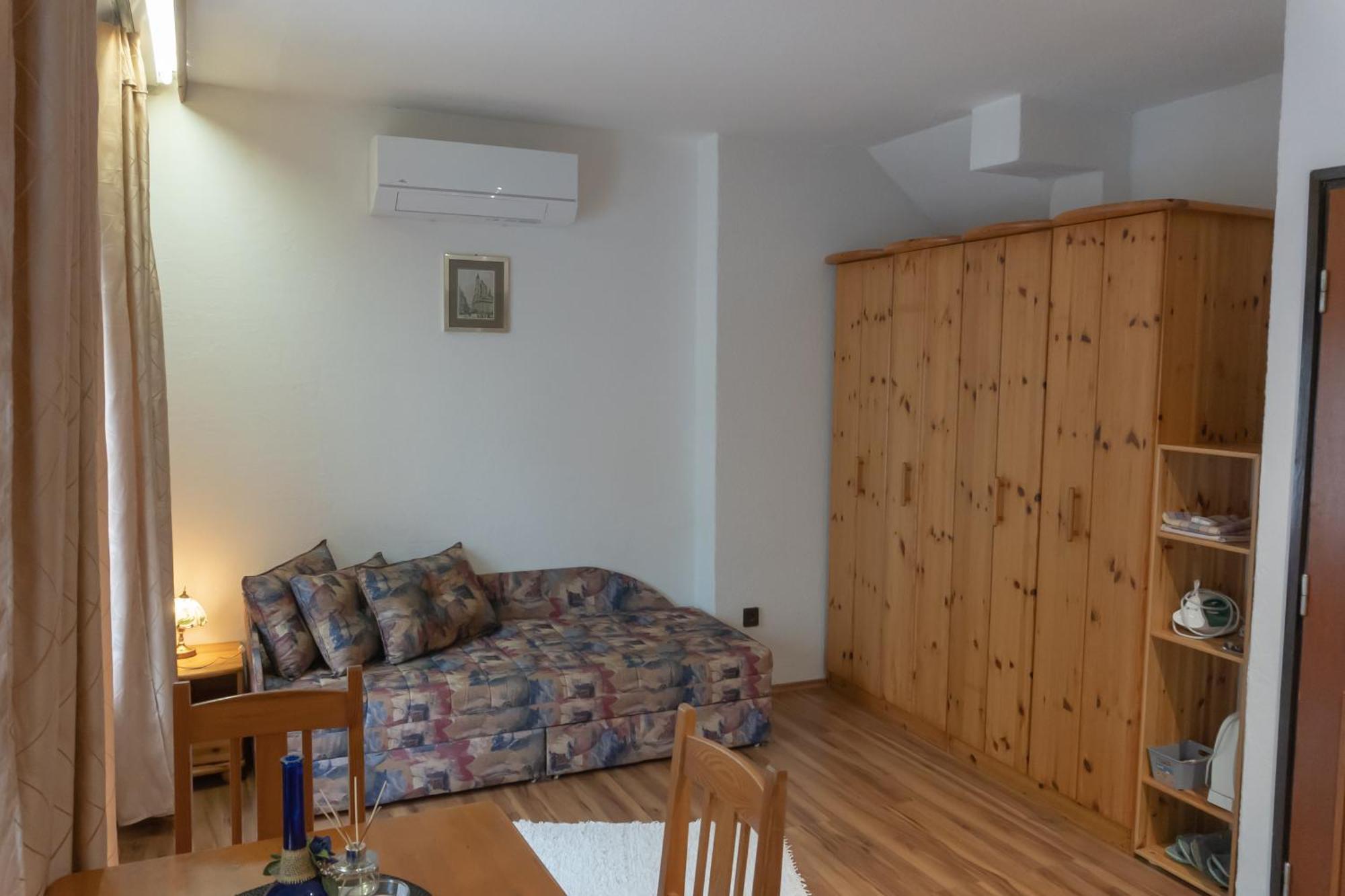 Rent A Scooter Vendeghaz Apartment Zamardi Luaran gambar